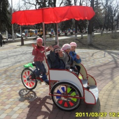 Велорикша Маруся  З1-2М.  Модель выпускается с  2009г. Цена базовой комплектации 44900 рублей