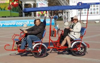 Веломобиль 4-х местный Ураган 4WD